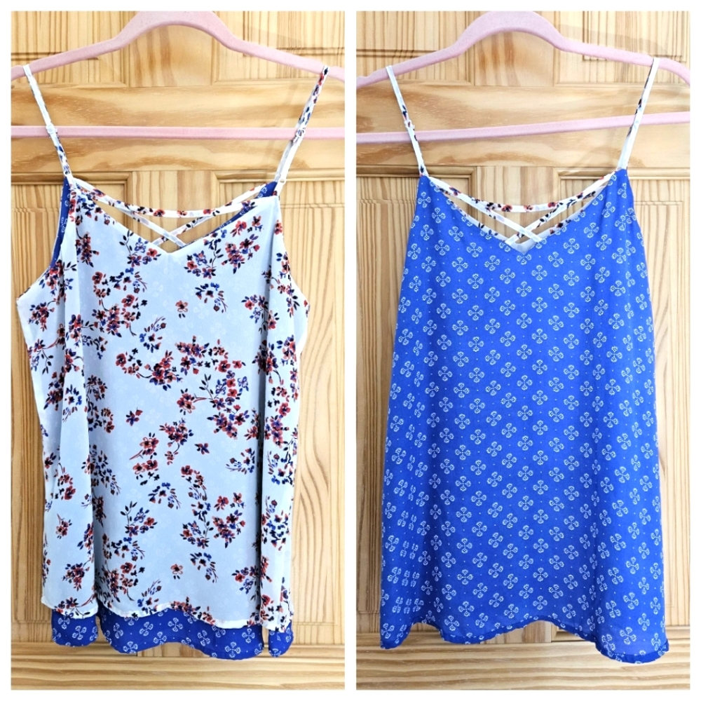 Maurices White w Blue Red Floral Design, Geometric Blue Lining Tank Top Small